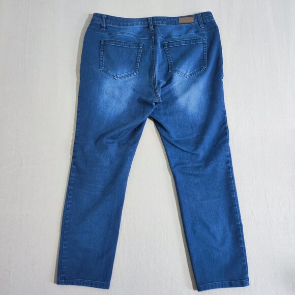 Kenneth Cole Reaction jeans women's size 14 dark wash blue skinny straight leg - Picture 3 of 14